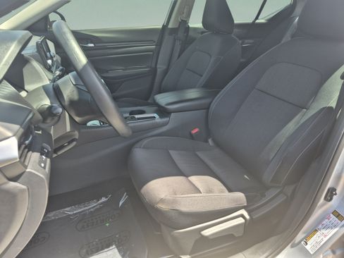 Certified 2022 Nissan Altima 2.5 S FWD image 19