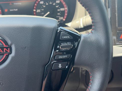 Certified 2025 Nissan Frontier Pro-X RWD image 13