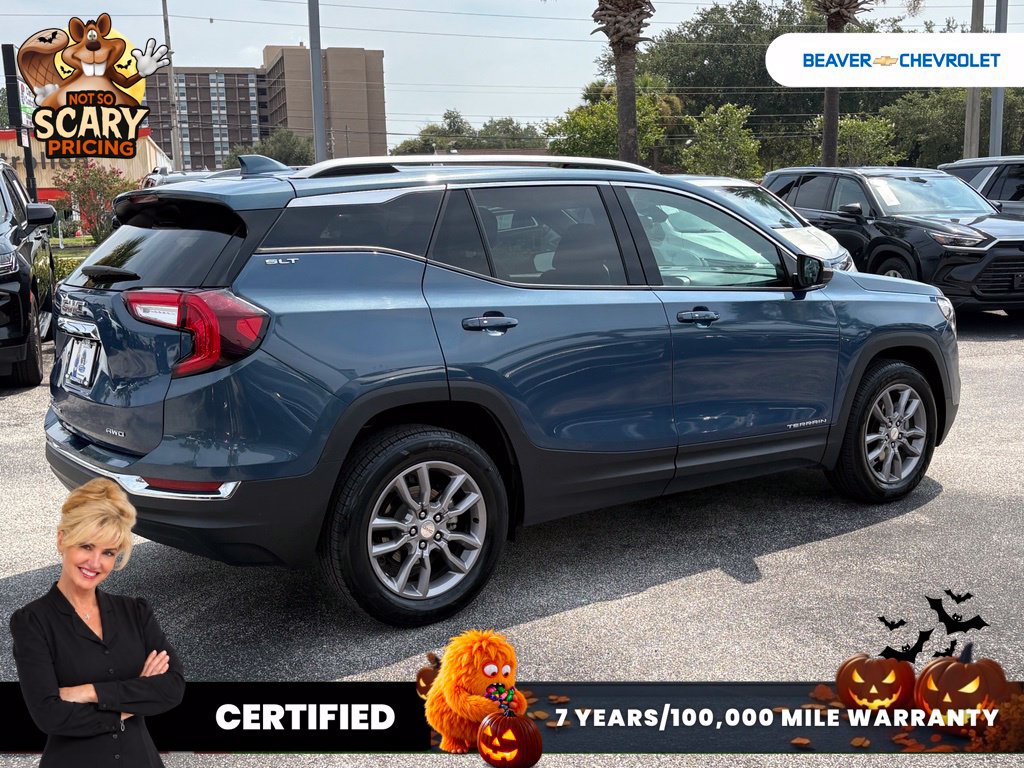 Used 2024 GMC Terrain SLT AWD/4WD image 7