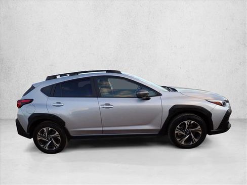 Certified 2024 Subaru Crosstrek 2.0i Premium image 3