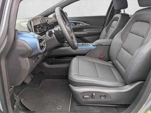 New 2026 Chevrolet Equinox EV LT image 15