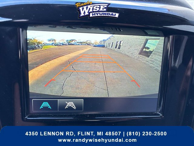 Used 2018 Chevrolet Traverse LT FWD image 25