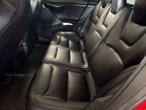 Used 2018 Tesla Model S AWD image 13