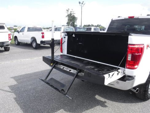 Used 2022 Ford F150 XLT w/ Equipment Group 302A High AWD/4WD image 10