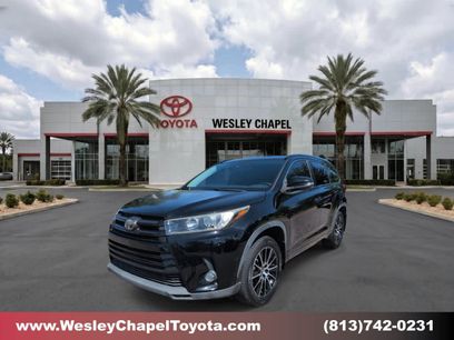 Used 2017 Toyota Highlander SE