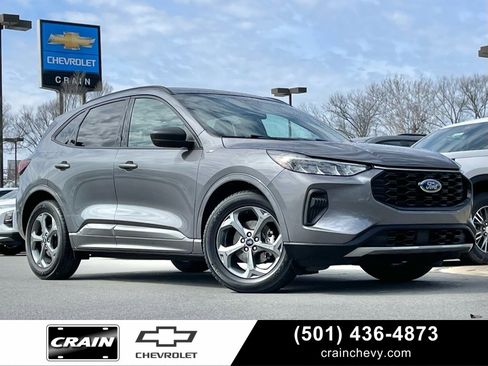 Used 2023 Ford Escape ST-Line image 1