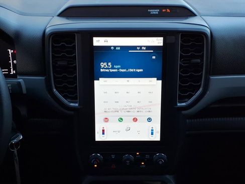 Used 2025 Ford Ranger XL image 15