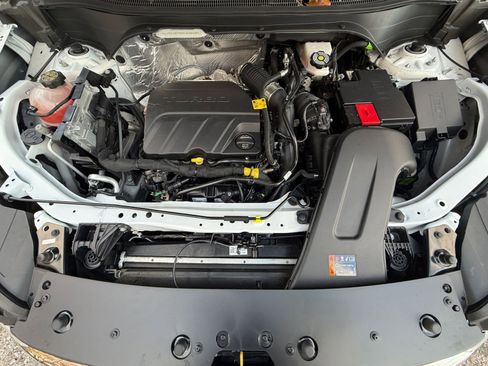 Used 2025 Chevrolet Trax LT image 30