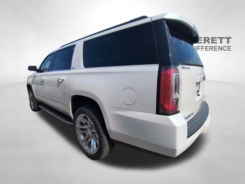 Used 2019 GMC Yukon XL SLT w/ Premium Edition image 5