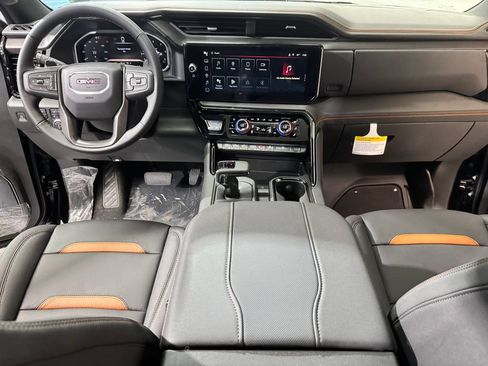 New 2026 GMC Sierra 1500 AT4 w/ AT4 Premium Package AWD/4WD image 17