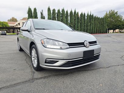 Used 2018 Volkswagen Golf SE