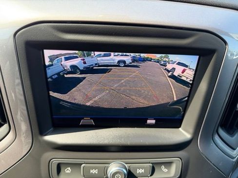 Used 2020 Chevrolet Silverado 1500 Custom w/ Custom Value Package AWD/4WD image 23