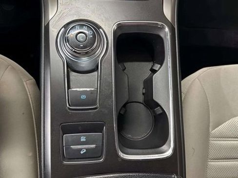 Used 2018 Ford Fusion S image 33