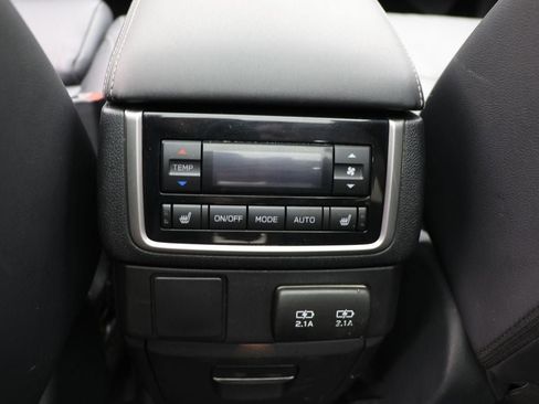 Used 2022 Subaru Ascent Limited w/ Technology Package image 13