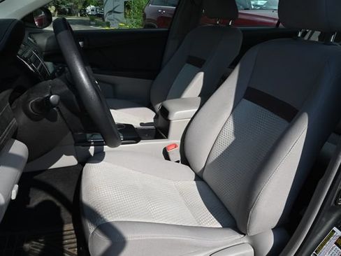 Used 2012 Toyota Camry FWD image 7