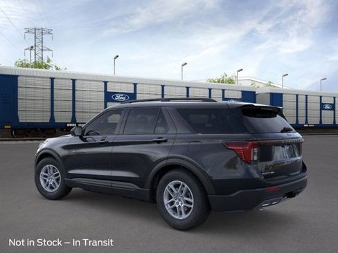 New 2026 Ford Explorer Active image 4