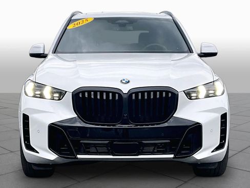 Certified 2025 BMW X5 sDrive40i w/ M Sport Package RWD image 3