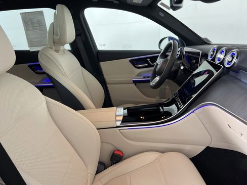 Certified 2025 Mercedes-Benz GLC 300 4MATIC image 16