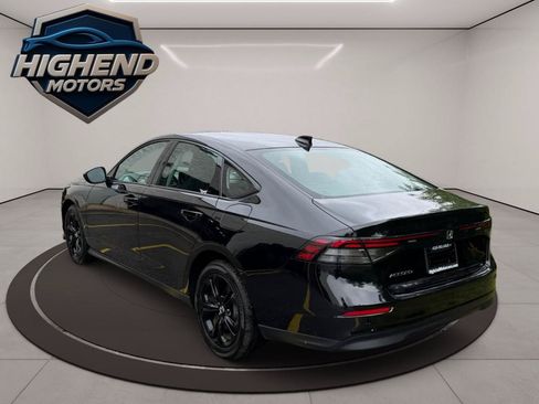 Used 2025 Honda Accord SE image 4