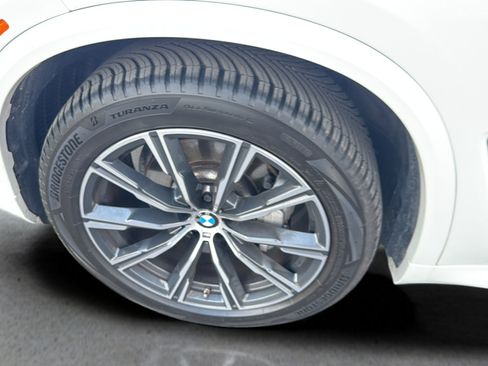 Used 2023 BMW X5 xDrive40i AWD/4WD image 19