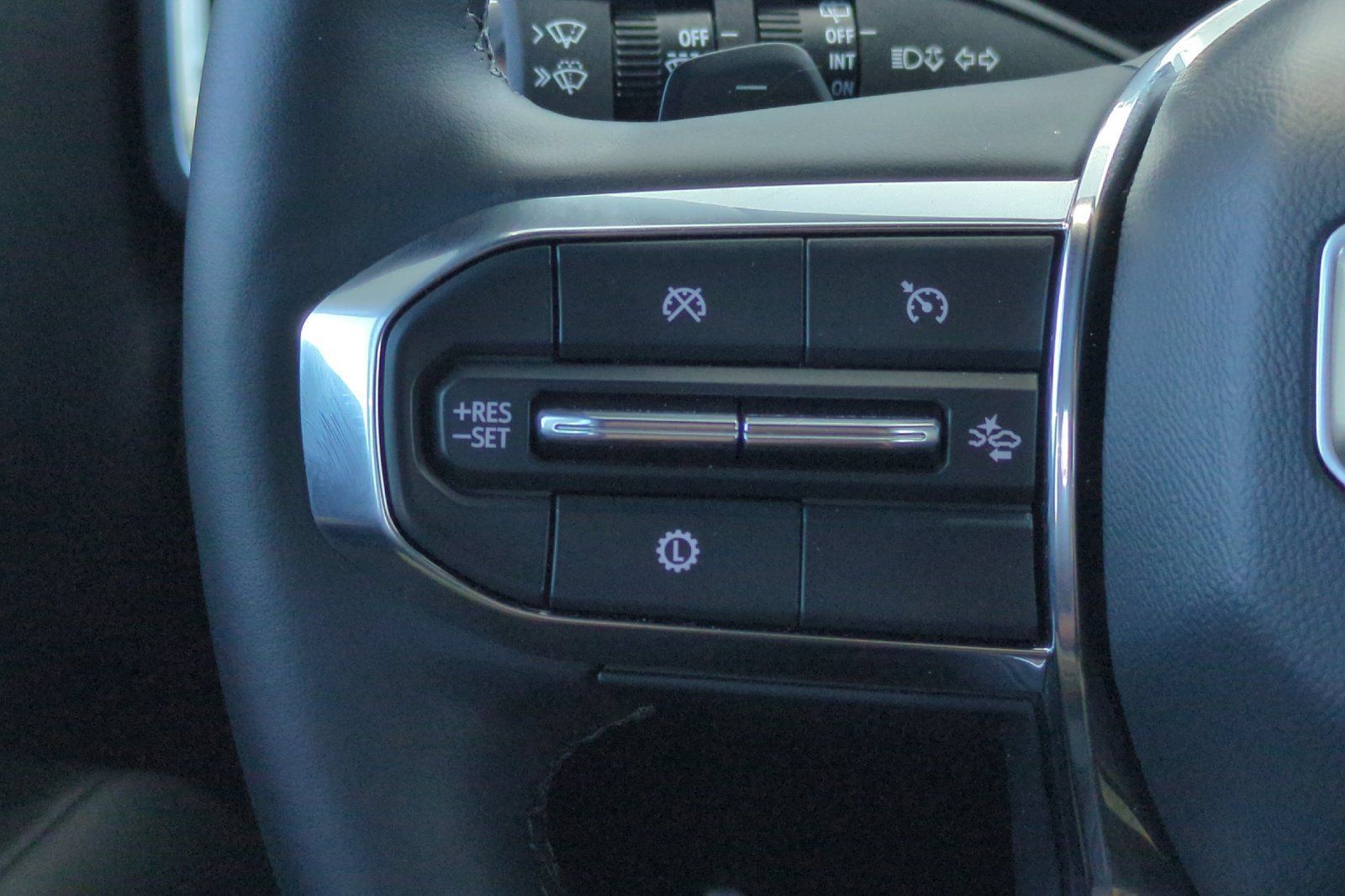 Used 2025 GMC Terrain Elevation AWD/4WD image 35