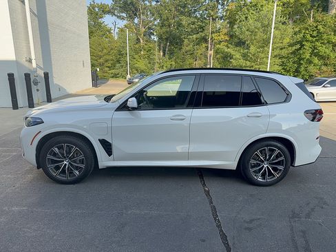 Used 2026 BMW X5 xDrive50e w/ Executive Package AWD/4WD image 2