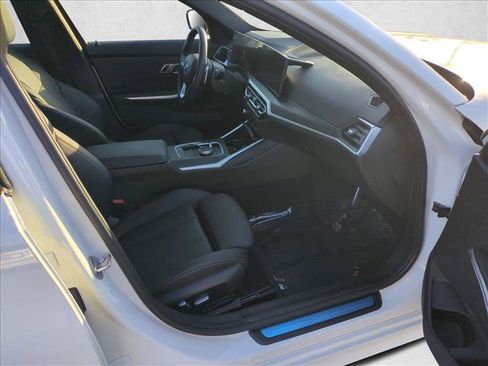 Certified 2023 BMW 330i Sedan w/ Convenience Package RWD image 22