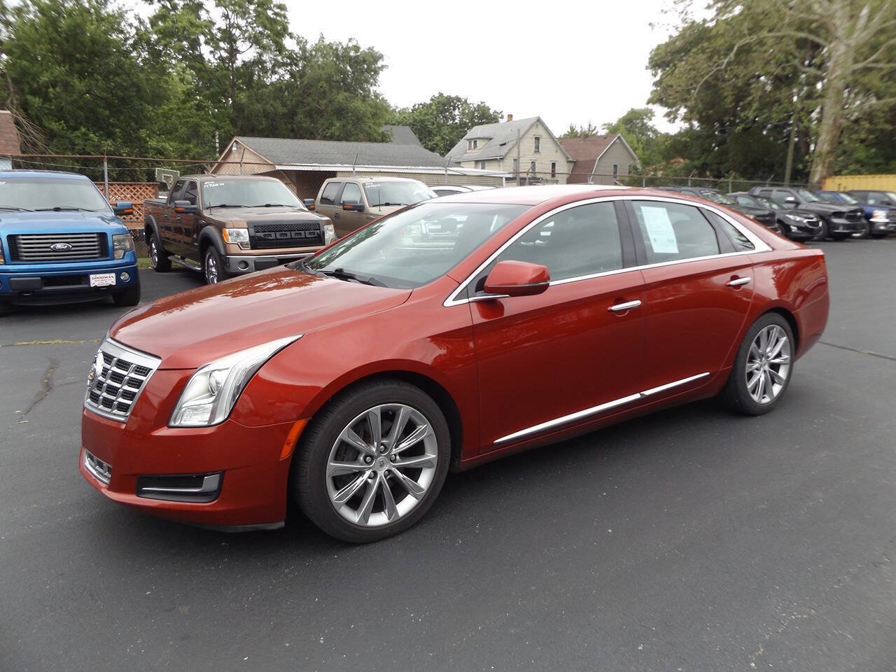 Used 2013 Cadillac XTS FWD image 1