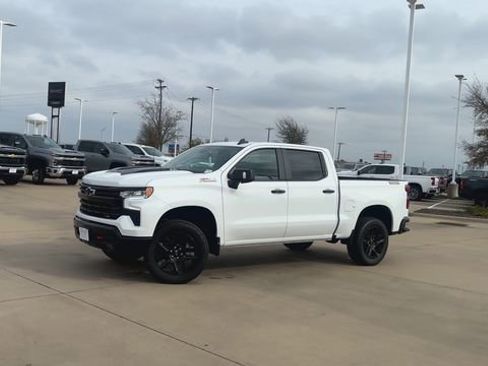 New 2026 Chevrolet Silverado 1500 LT Trail Boss w/ Safety Package AWD/4WD image 4