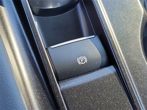 Used 2025 Ford Explorer Active image 17