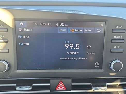 Used 2023 Hyundai Elantra SEL image 22