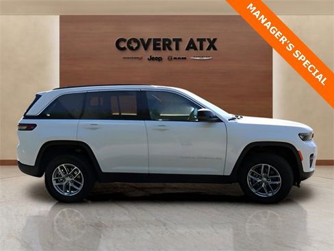 New 2025 Jeep Grand Cherokee Laredo X w/ Luxury Tech Group I image 6