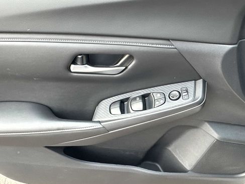 New 2025 Nissan Sentra SV w/ All-Weather Package image 8