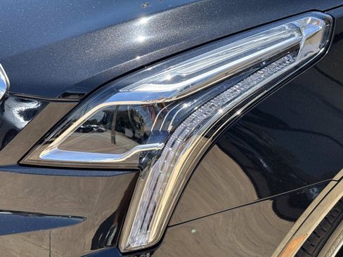 Used 2024 Cadillac XT5 Premium Luxury FWD image 9
