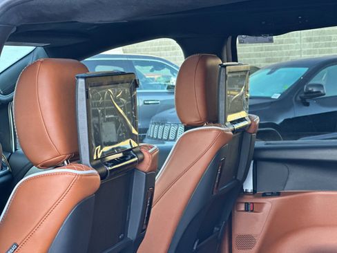 New 2026 Chrysler Pacifica Pinnacle image 15