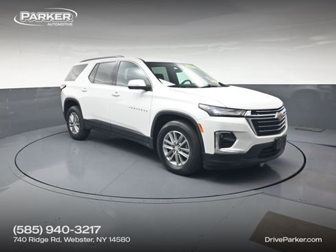 Used 2022 Chevrolet Traverse LT w/ LPO, Floor Liner Package AWD/4WD image 1