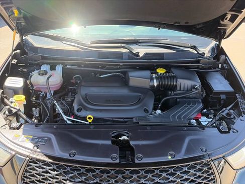 Used 2025 Chrysler Pacifica Limited FWD image 59