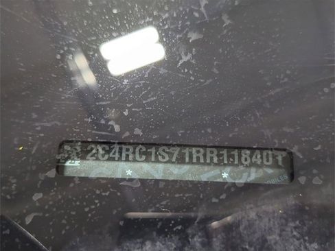 Used 2024 Chrysler Pacifica Select image 33