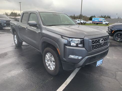 Used 2024 Nissan Frontier SV w/ SV Convenience Package image 4