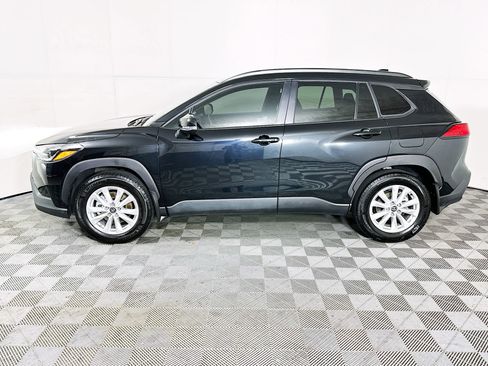 Used 2024 Toyota Corolla Cross LE w/ Moonroof Package image 6
