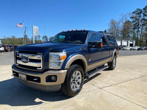 Used 2013 Ford F250 King Ranch w/ King Ranch w/Chrome Pkg image 2