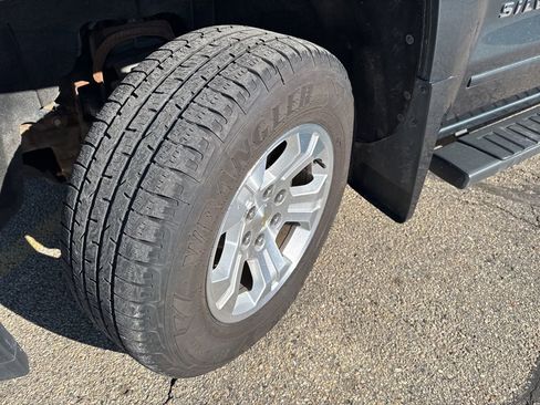 Used 2018 Chevrolet Silverado 1500 LT w/ All Star Edition image 2