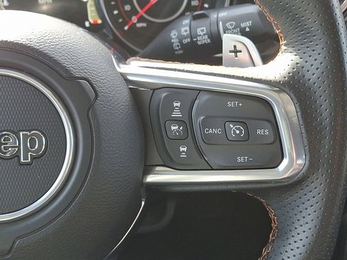 Certified 2022 Jeep Wrangler Unlimited Rubicon w/ Dual Top Group image 22