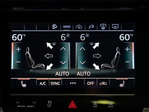 Used 2022 Audi e-tron S Prestige image 23