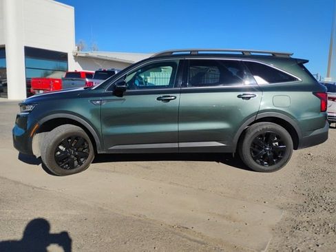 Used 2022 Kia Sorento S image 2