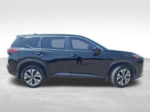 Certified 2023 Nissan Rogue SV FWD image 9