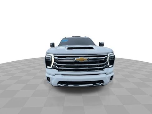 Certified 2024 Chevrolet Silverado 3500 High Country w/ Technology Package AWD/4WD image 3