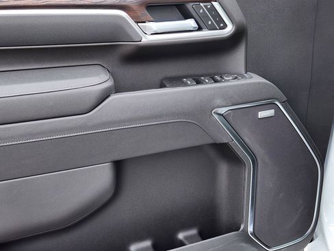 New 2026 GMC Sierra 2500 SLT w/ SLT Premium Package image 13