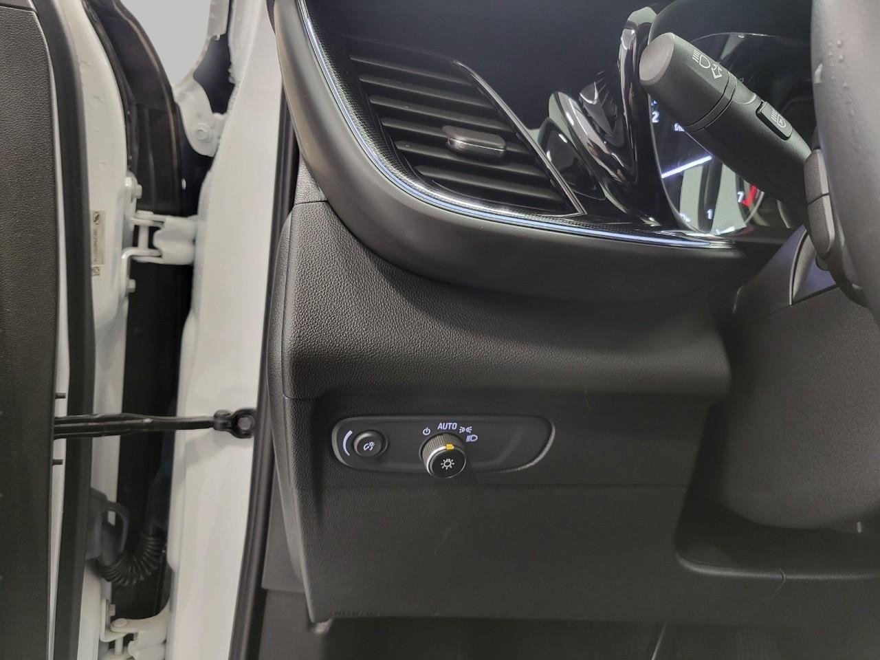 Used 2023 Buick Envision Essence AWD/4WD image 12