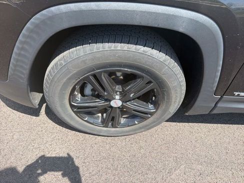 Used 2018 GMC Terrain SLE w/ Driver Convenience Package AWD/4WD image 5